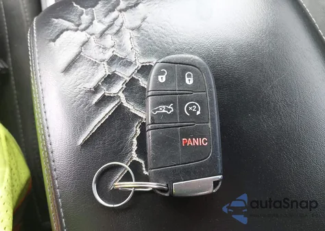 2016 Dodge Charger Sxt z USA, uszkodzony, nr VIN 2C3CDXHG1GH280680